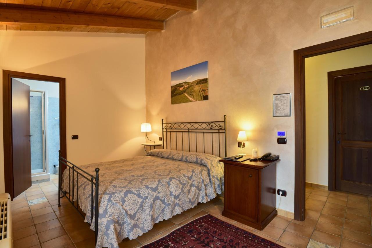 Agriturismo Podere La Piazza Costigliole d'Asti Bagian luar foto